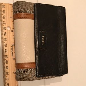 Used fossil wallet